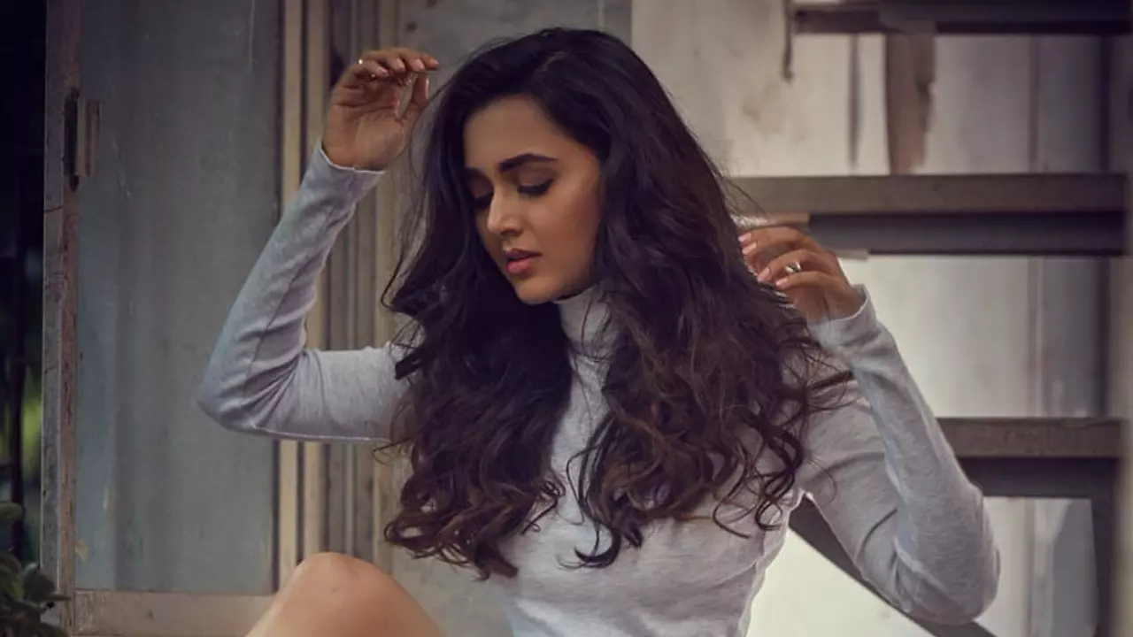 You won't believe what Tejasswi Prakash wore to her latest event - these red hot photos will make you sweat!